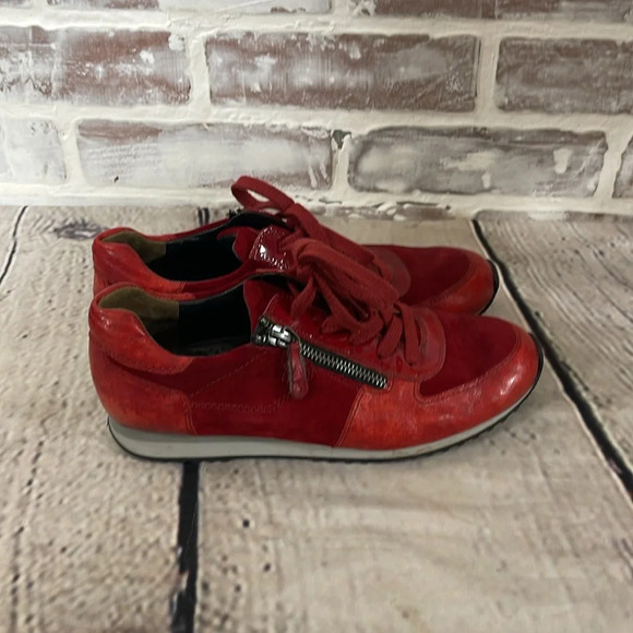 Paul green ruby red sneakers women’s size 7 - Picture 3 of 5